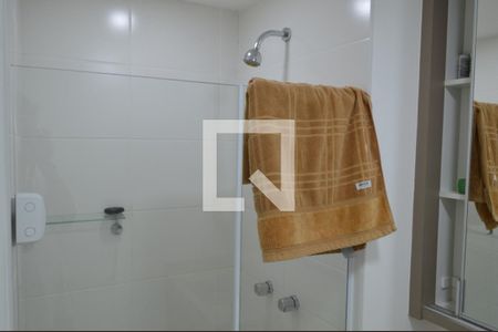 Apartamento à venda com 60m², 2 quartos e 1 vaga Apartamento à venda com 60m², 2 quartos e 1 vagaBanheiro da Suíte
