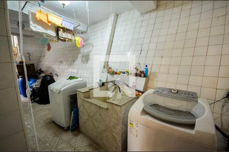 Casa à venda com 600m², 4 quartos e 2 vagasÁrea de Serviço