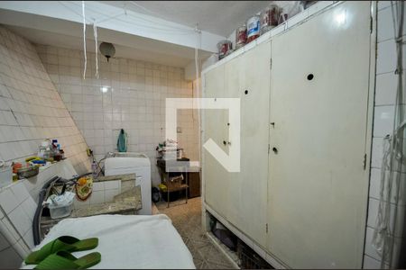 Casa à venda com 600m², 4 quartos e 2 vagasÁrea de Serviço
