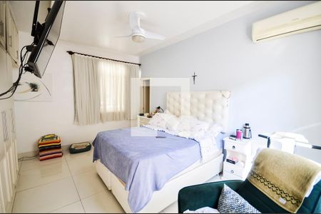 Casa à venda com 600m², 4 quartos e 2 vagasSuíte 2