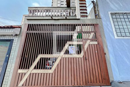 Casa à venda com 180m², 3 quartos e 2 vagasFachada