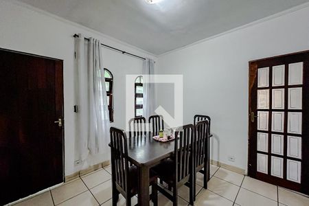 Casa à venda com 180m², 3 quartos e 2 vagasCozinha