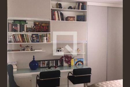 Apartamento à venda com 4 quartos, 180m² em Laranjeiras, Rio de Janeiro