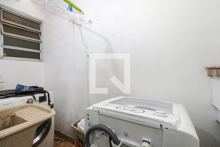 Lavanderia de casa à venda com 3 quartos, 90m² em Jardim Aeroporto, São Paulo