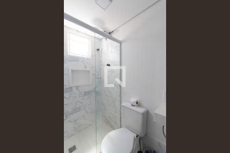 Banheiro de kitnet/studio para alugar com 1 quarto, 19m² em Centro, Campinas