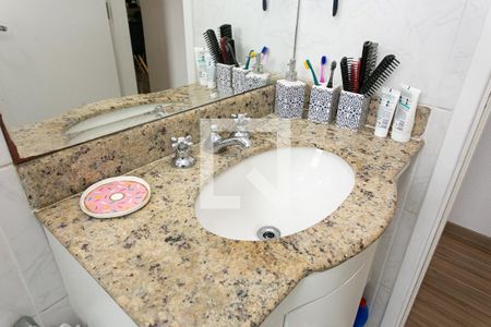 Apartamento à venda com 70m², 3 quartos e 2 vagasBanheiro