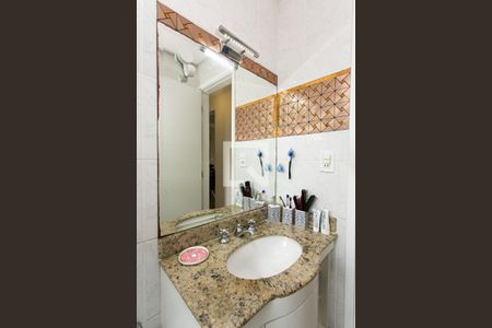 Apartamento à venda com 70m², 3 quartos e 2 vagasBanheiro