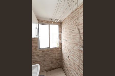 Apartamento à venda com 47m², 2 quartos e 1 vaga Apartamento à venda com 47m², 2 quartos e 1 vagaCozinha e Área de Serviço