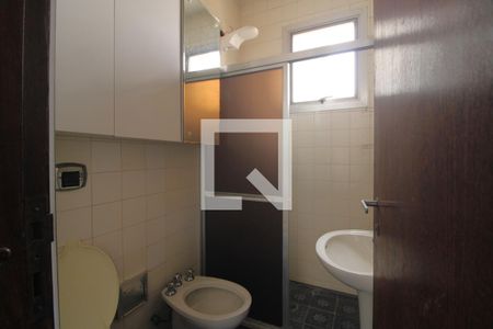 Apartamento à venda com 411m², 4 quartos e 3 vagasBanheiro de serviço