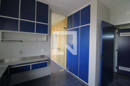 Apartamento à venda com 411m², 4 quartos e 3 vagasCozinha 1