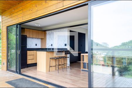 Sala / Quarto / Cozinha de casa para alugar com 1 quarto, 43m² em Morro das Pedras, Florianópolis