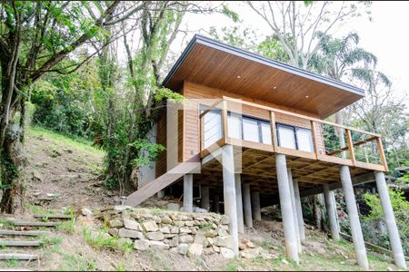 Casa para alugar com 43m², 1 quarto e 1 vaga Casa para alugar com 43m², 1 quarto e 1 vagaFachada