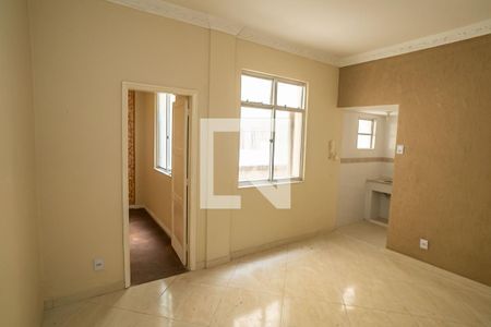 Sala  de apartamento para alugar com 1 quarto, 38m² em Centro, Rio de Janeiro