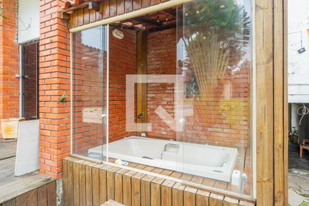 Casa à venda com 300m², 3 quartos e 2 vagasQuintal