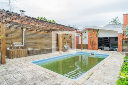Casa à venda com 300m², 3 quartos e 2 vagasQuintal
