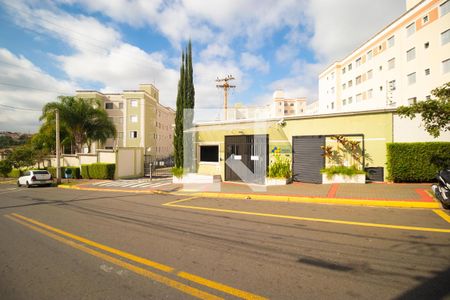 Apartamento para alugar com 48m², 2 quartos e 1 vaga Apartamento para alugar com 48m², 2 quartos e 1 vagaFachada