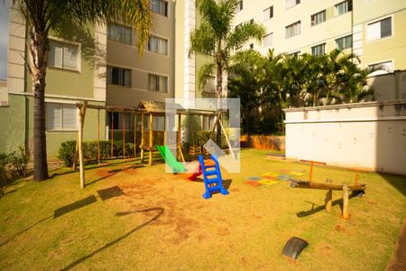 Apartamento para alugar com 48m², 2 quartos e 1 vaga Apartamento para alugar com 48m², 2 quartos e 1 vagaÁrea comum - Playground