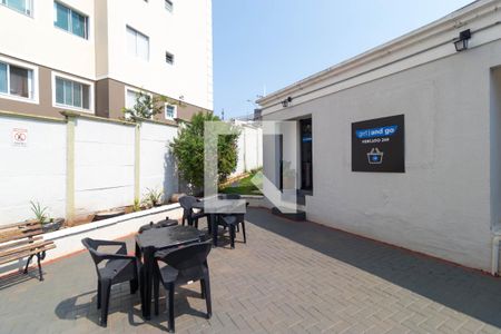 Apartamento para alugar com 48m², 2 quartos e 1 vaga Apartamento para alugar com 48m², 2 quartos e 1 vagaÁrea comum - Mini Mercado