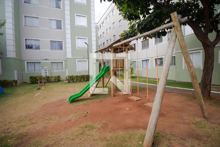 Apartamento para alugar com 48m², 2 quartos e 1 vaga Apartamento para alugar com 48m², 2 quartos e 1 vagaÁrea comum - Playground