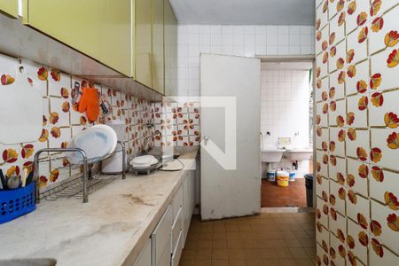 Casa à venda com 330m², 4 quartos e 2 vagas Casa à venda com 330m², 4 quartos e 2 vagasCozinha