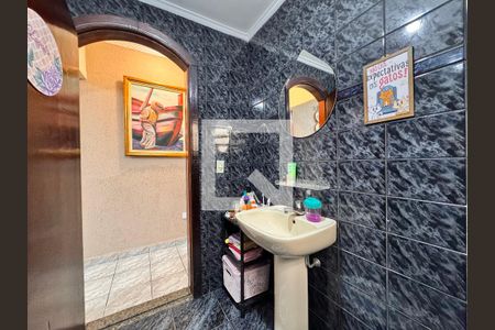 Casa à venda com 267m², 3 quartos e 1 vagaLavabo