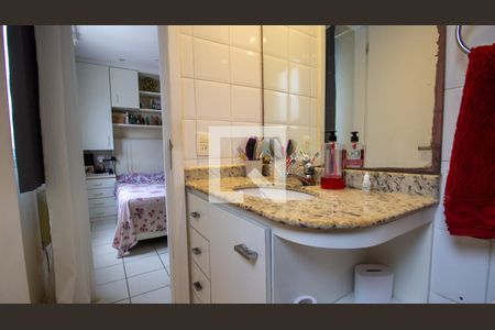 Apartamento à venda com 99m², 3 quartos e 2 vagas Apartamento à venda com 99m², 3 quartos e 2 vagasBanheiro da Suíte