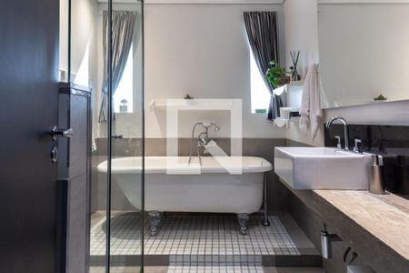 Apartamento à venda com 630m², 3 quartos e 3 vagasBanheiro da suíte