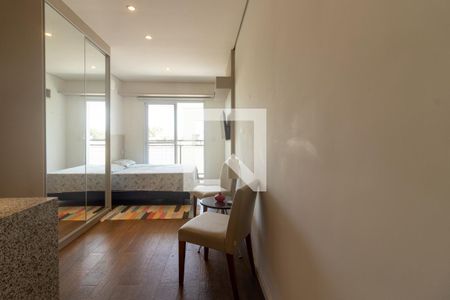 Cozinha de apartamento para alugar com 1 quarto, 26m² em Granja Viana, Cotia