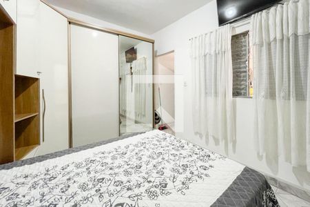 Casa à venda com 76m², 2 quartos e 1 vaga Casa à venda com 76m², 2 quartos e 1 vagaSuíte