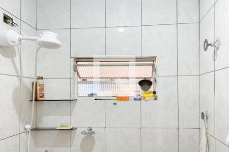 Casa à venda com 76m², 2 quartos e 1 vaga Casa à venda com 76m², 2 quartos e 1 vagaBanheiro