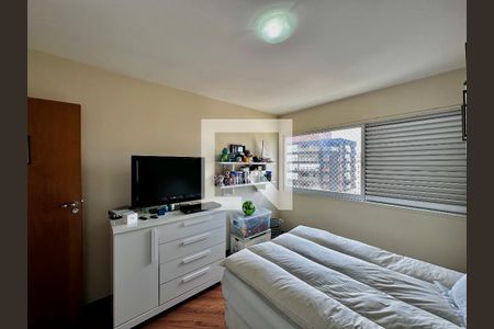 Apartamento à venda com 138m², 3 quartos e 1 vaga Apartamento à venda com 138m², 3 quartos e 1 vagaQuarto 2