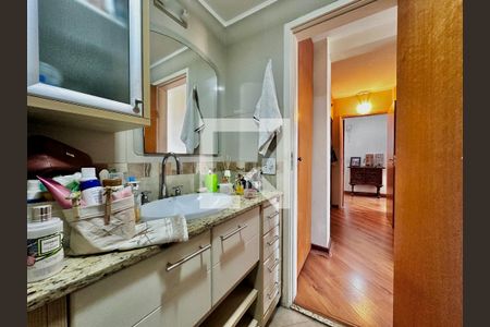 Apartamento à venda com 138m², 3 quartos e 1 vaga Apartamento à venda com 138m², 3 quartos e 1 vagaBanheiro Suíte