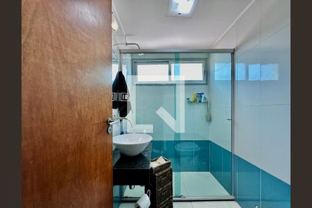 Apartamento à venda com 138m², 3 quartos e 1 vaga Apartamento à venda com 138m², 3 quartos e 1 vagaBanheiro Social