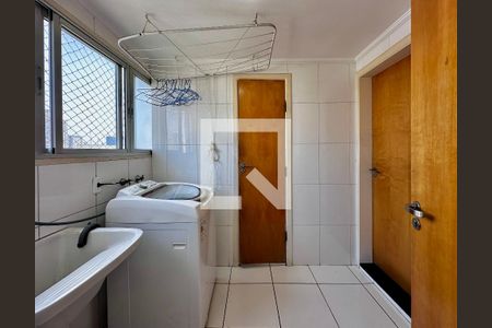 Apartamento à venda com 138m², 3 quartos e 1 vaga Apartamento à venda com 138m², 3 quartos e 1 vagaÁrea de Serviço