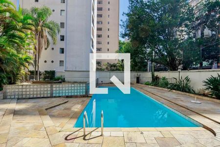 Apartamento à venda com 138m², 3 quartos e 1 vaga Apartamento à venda com 138m², 3 quartos e 1 vagaPiscina