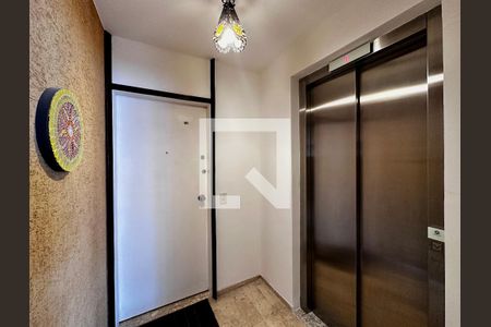 Apartamento à venda com 138m², 3 quartos e 1 vaga Apartamento à venda com 138m², 3 quartos e 1 vagaHall Social Apartamento