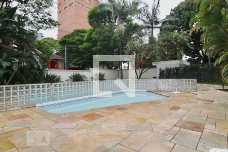 Apartamento à venda com 138m², 3 quartos e 1 vaga Apartamento à venda com 138m², 3 quartos e 1 vagaPiscina
