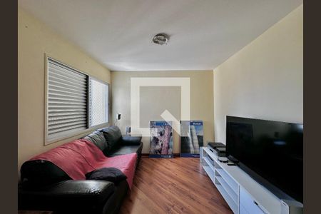 Apartamento à venda com 138m², 3 quartos e 1 vaga Apartamento à venda com 138m², 3 quartos e 1 vagaSala de TV
