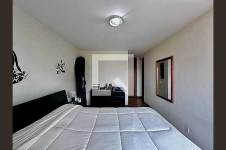 Apartamento à venda com 138m², 3 quartos e 1 vaga Apartamento à venda com 138m², 3 quartos e 1 vagaSuíte