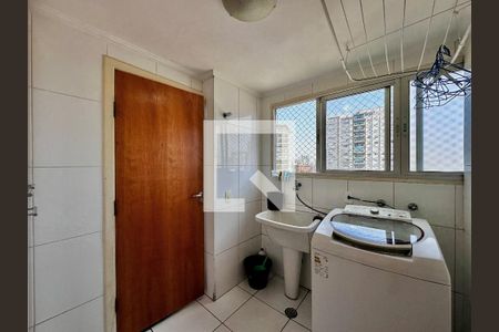 Apartamento à venda com 138m², 3 quartos e 1 vaga Apartamento à venda com 138m², 3 quartos e 1 vagaÁrea de Serviço