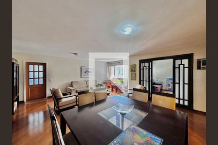 Apartamento à venda com 138m², 3 quartos e 1 vaga Apartamento à venda com 138m², 3 quartos e 1 vagaSala