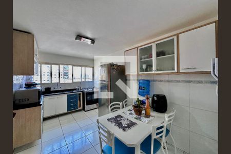 Apartamento à venda com 138m², 3 quartos e 1 vaga Apartamento à venda com 138m², 3 quartos e 1 vagaCozinha