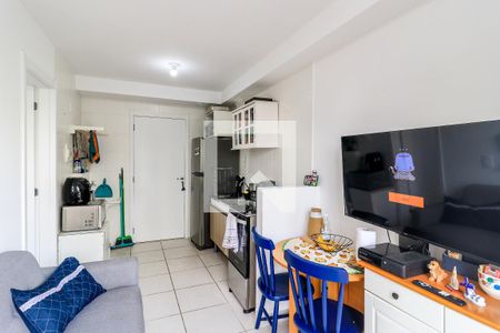 Apartamento à venda com 27m², 1 quarto e sem vaga Apartamento à venda com 27m², 1 quarto e sem vagaSala
