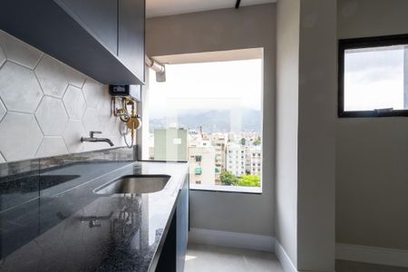 Apartamento para alugar com 155m², 3 quartos e 2 vagasÁrea de Serviço