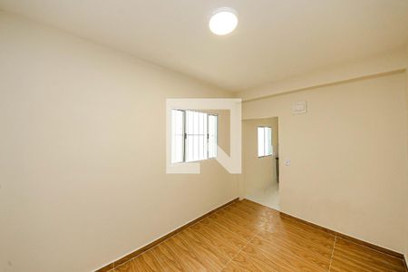 Quarto de casa para alugar com 2 quartos, 72m² em Chácara Mafalda, São Paulo
