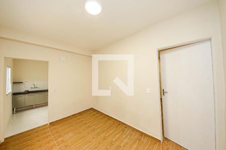 Quarto de casa para alugar com 2 quartos, 72m² em Chácara Mafalda, São Paulo