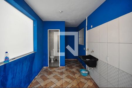 Área de Serviço de casa para alugar com 2 quartos, 250m² em Jardim Oliveiras, Taboão da Serra