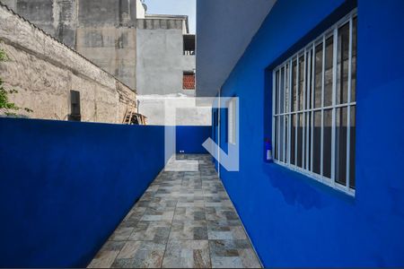 Entrada de casa para alugar com 2 quartos, 250m² em Jardim Oliveiras, Taboão da Serra