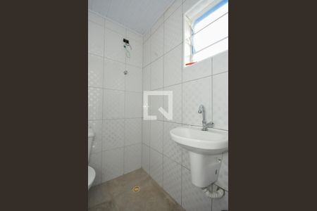 Banheiro de casa para alugar com 2 quartos, 250m² em Jardim Oliveiras, Taboão da Serra