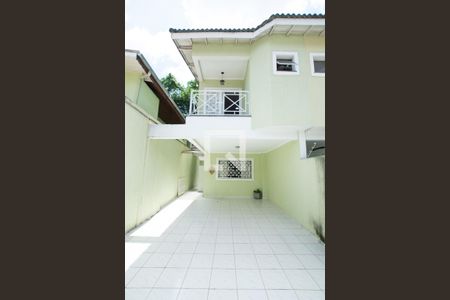 Casa à venda com 200m², 3 quartos e 4 vagasFrente